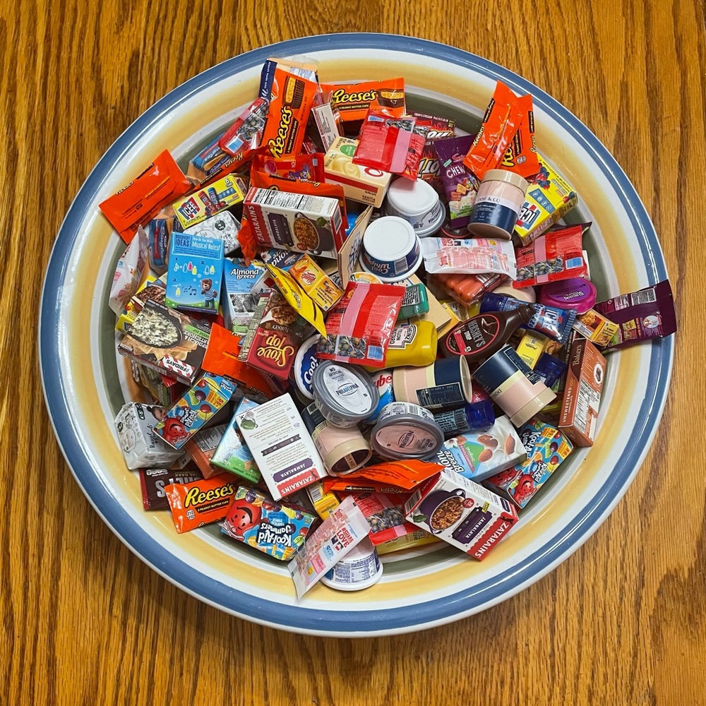 15 Surprise Minibrands